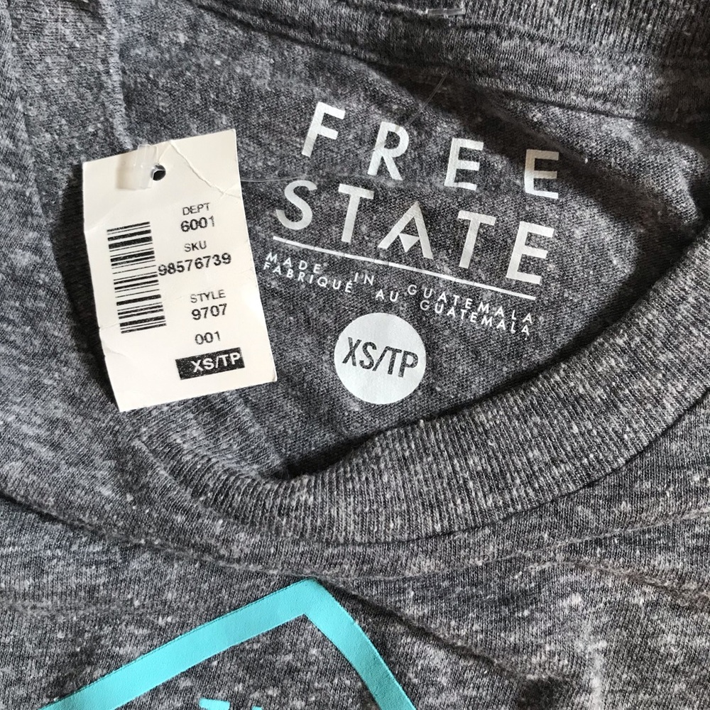 Aéropostale Graphic Tee - Picture 2 of 3